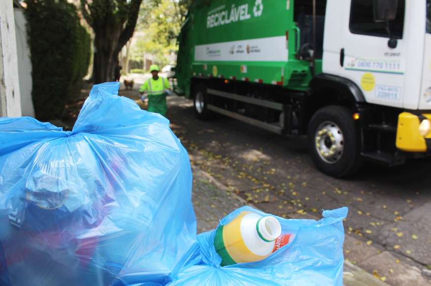 coleta residencial de lixo reciclável